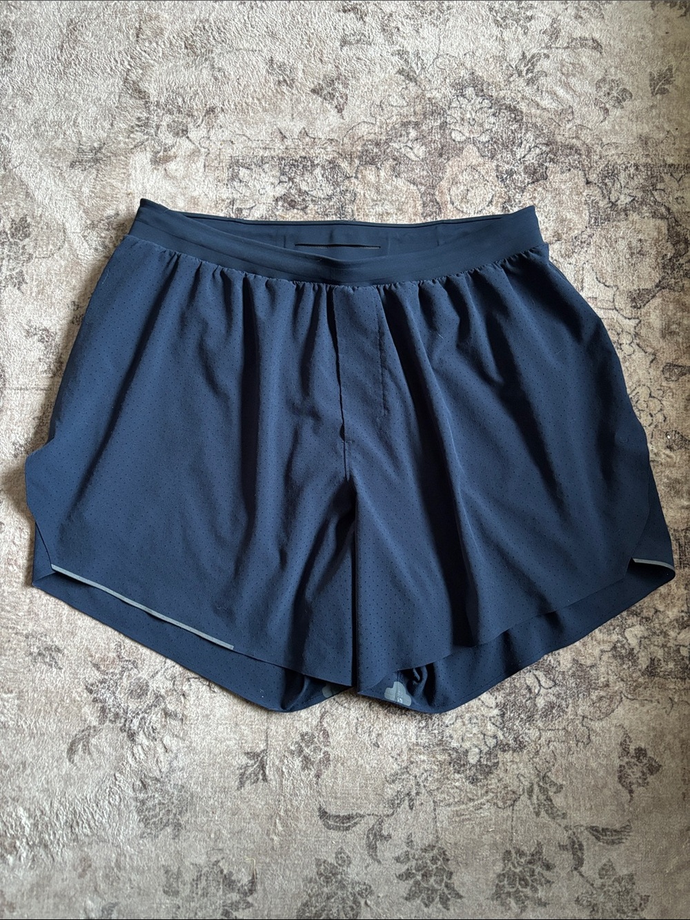 Men’s Fast and Free Short 6"
Lined Navy Sz L